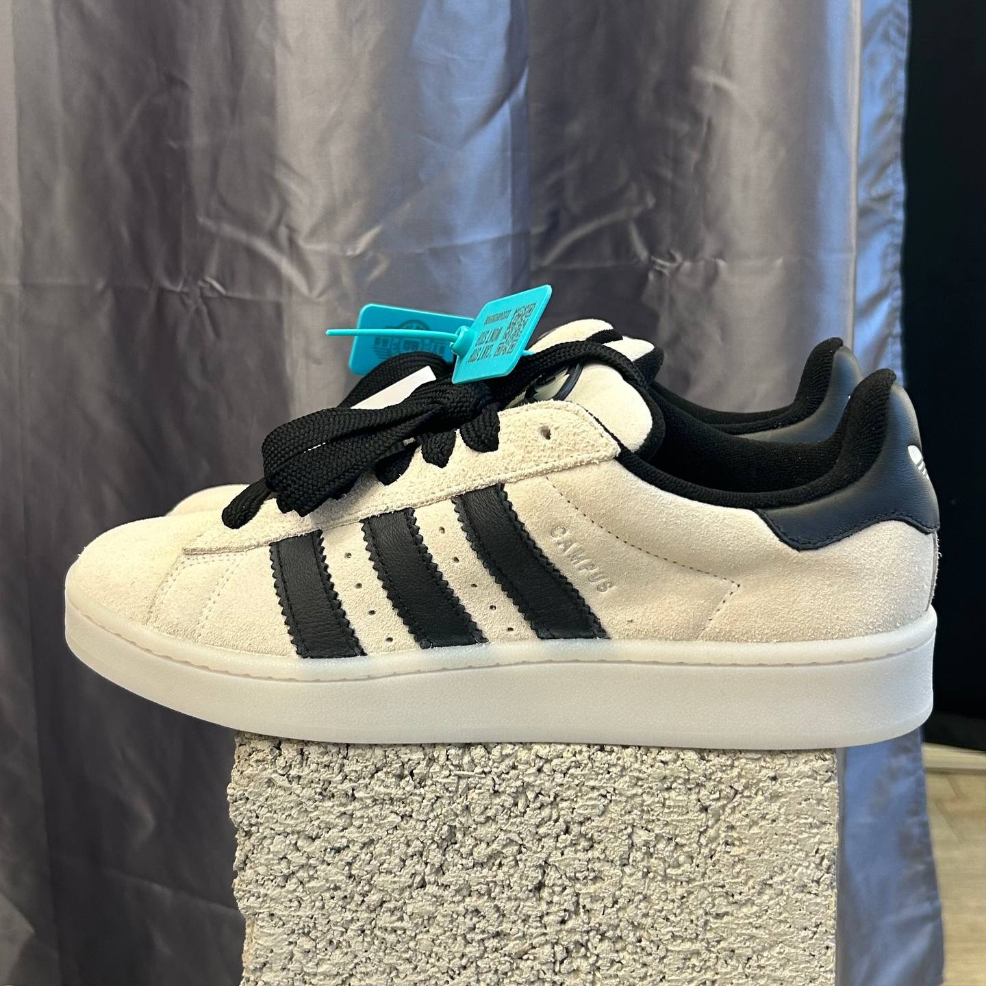Adidas Campus 00s