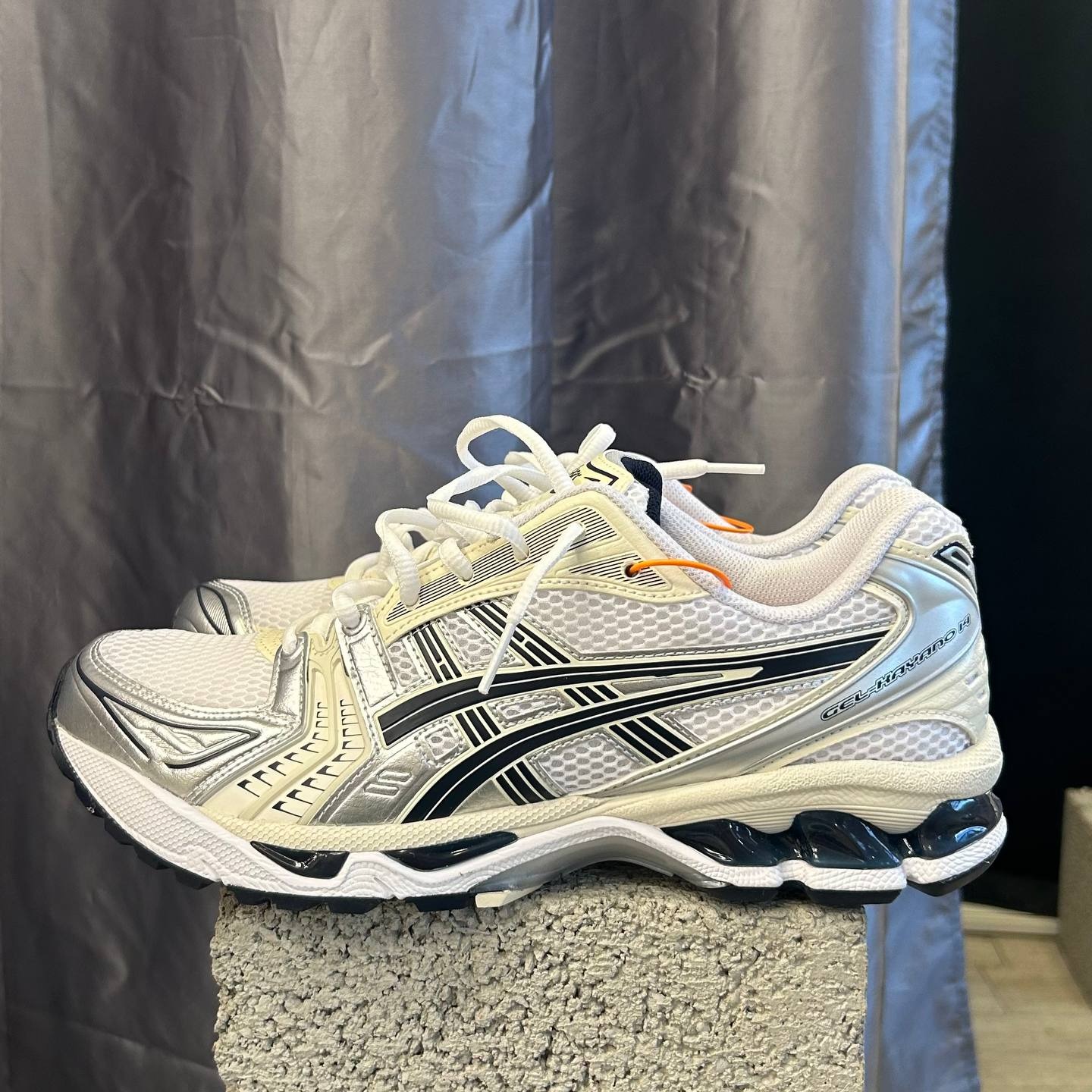 Asics Gel-Kayano 14
