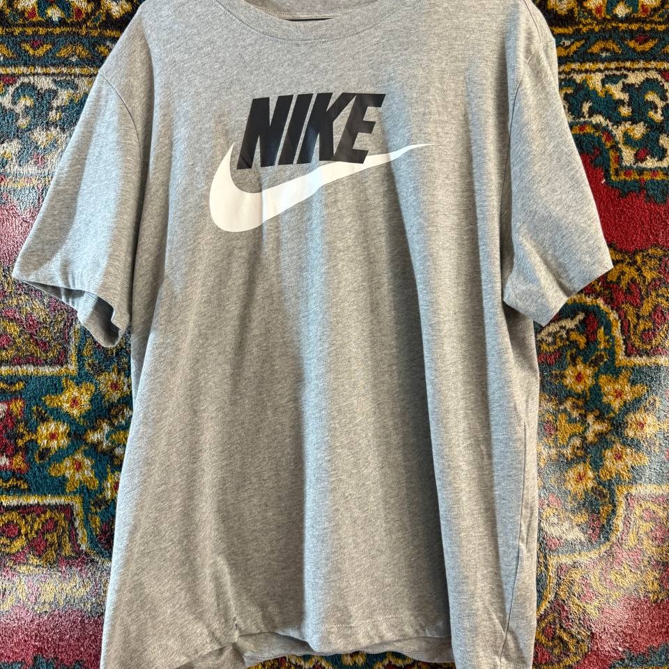 Футболка Nike Sportswear Logo