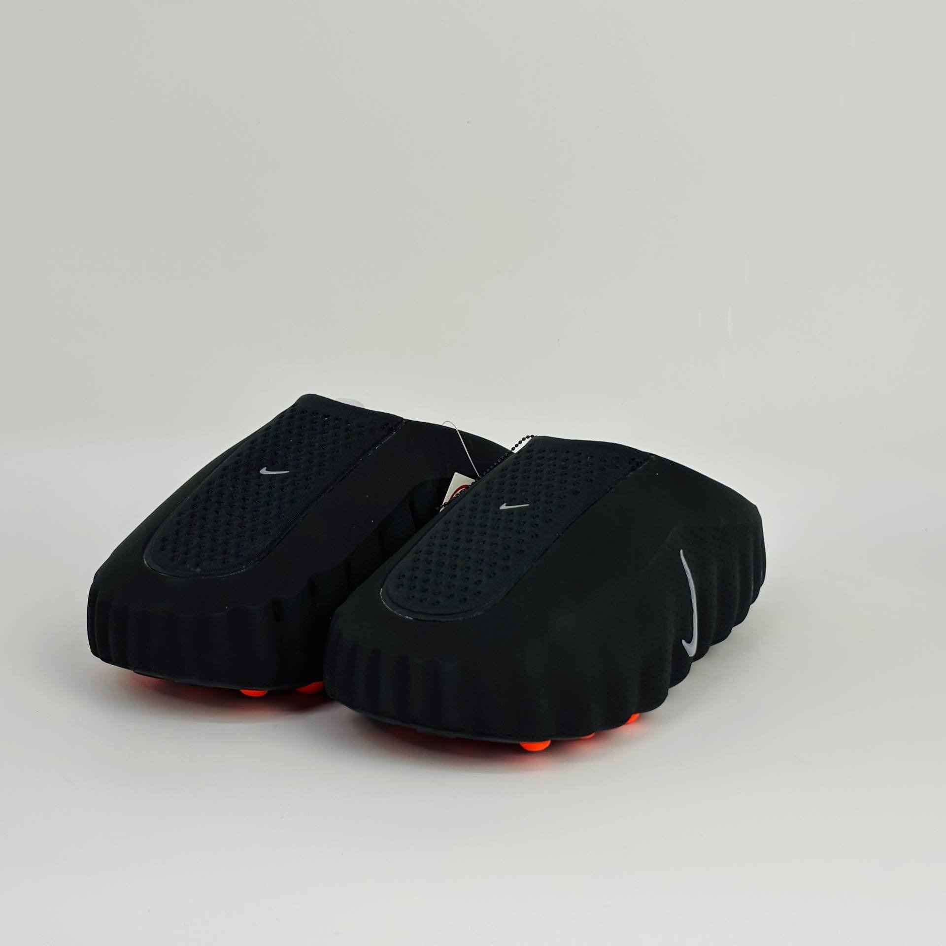 Nike Mind 001